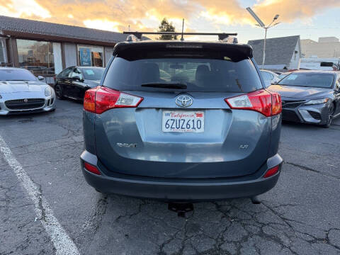 2013 Toyota RAV4 LE