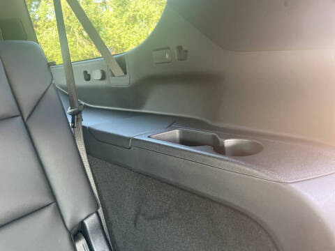 2025 Cadillac Escalade ESV Luxury