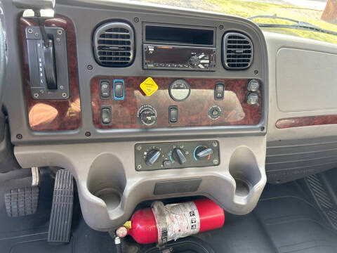 2020 Freightliner M2 106