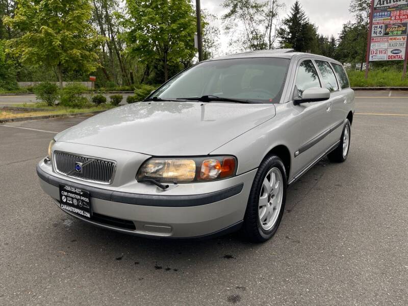 2004 Volvo V70 for sale at CAR MASTER PROS AUTO SALES in Lynnwood WA