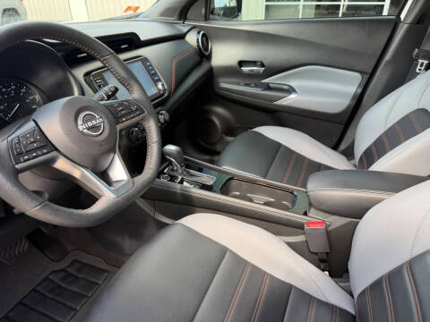 2023 Nissan Kicks SR