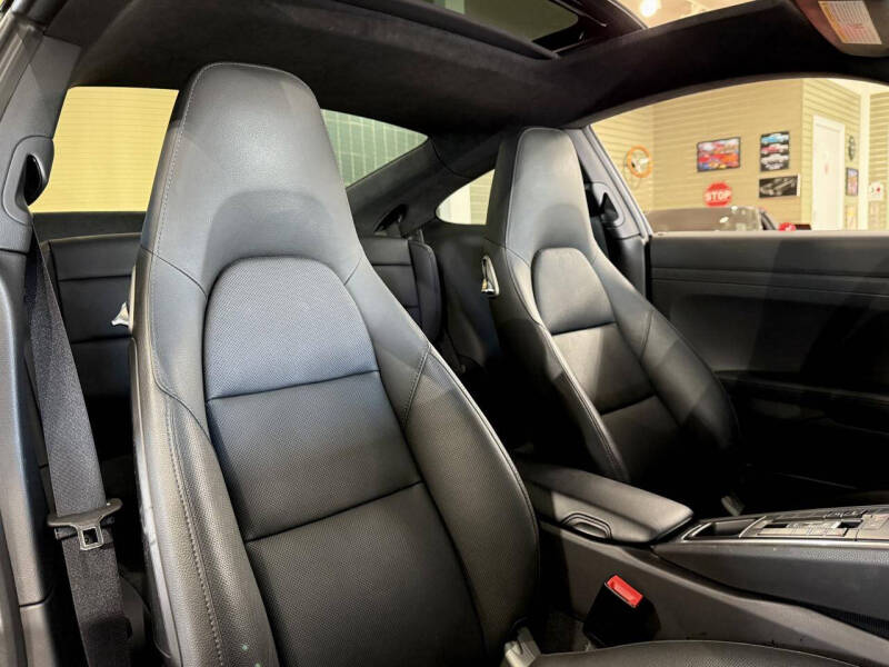 2015 Porsche 911 Carrera