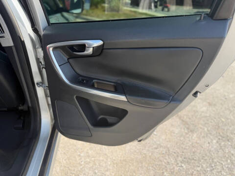 2015 Volvo XC60 T5 Drive-E Premier