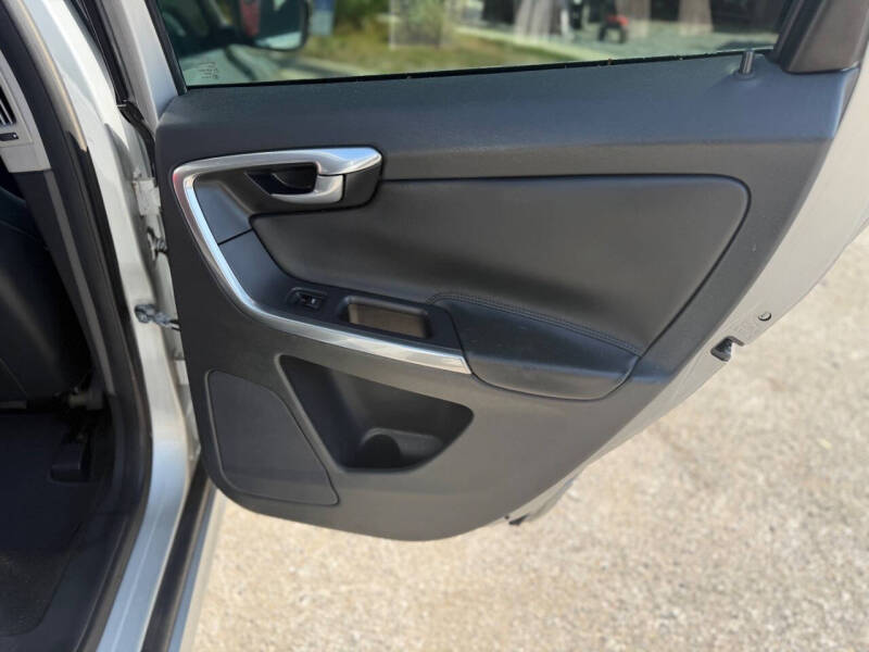 2015 Volvo XC60 T5 Drive-E Premier