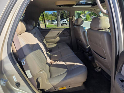 2002 Toyota Sequoia SR5