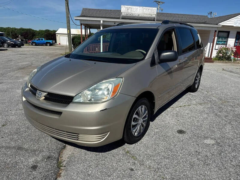 2004 Toyota Sienna LE 7 Passenger