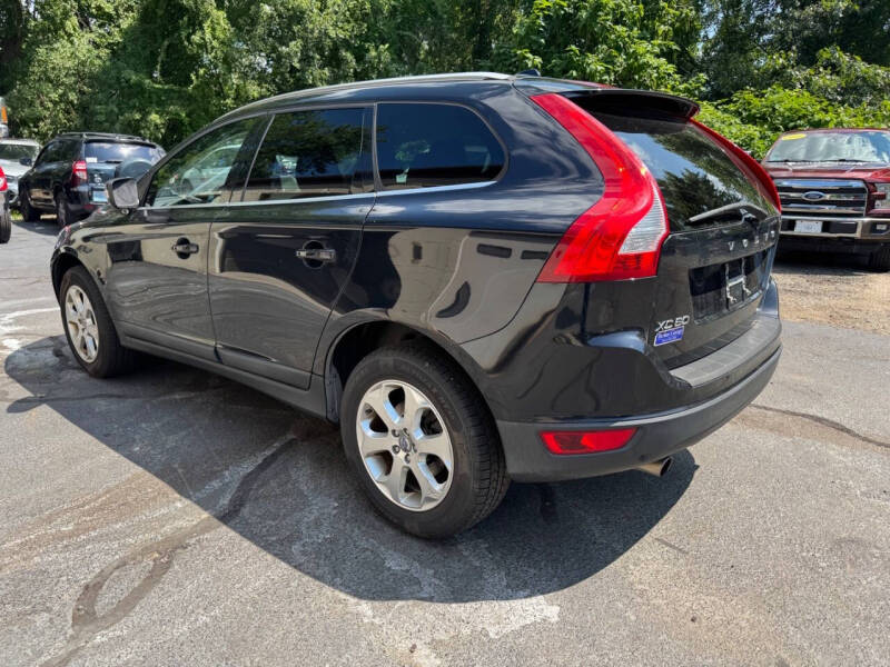 2012 Volvo XC60 T6 R-Design