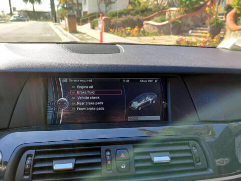 2011 BMW 5 Series 550i