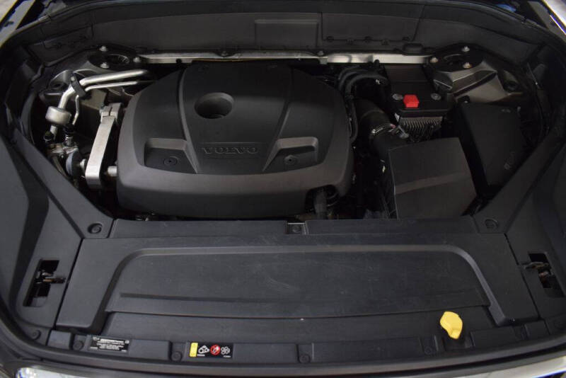 2018 Volvo XC90 T5 Momentum 7-Passenger