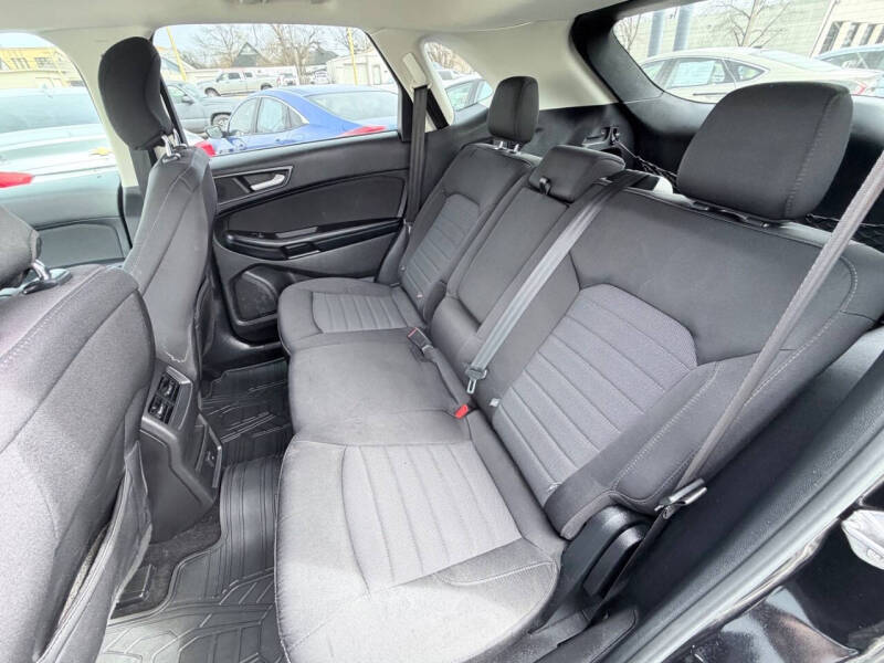 2016 Ford Edge SE