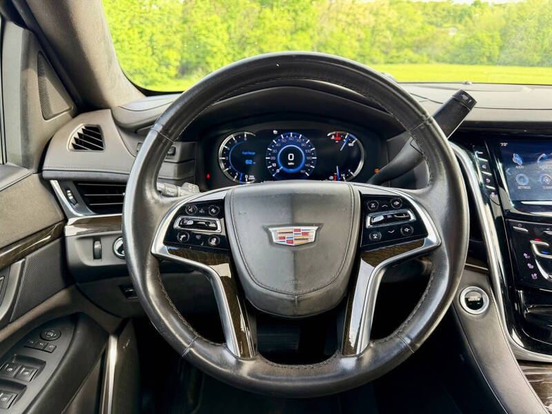2017 Cadillac Escalade Platinum