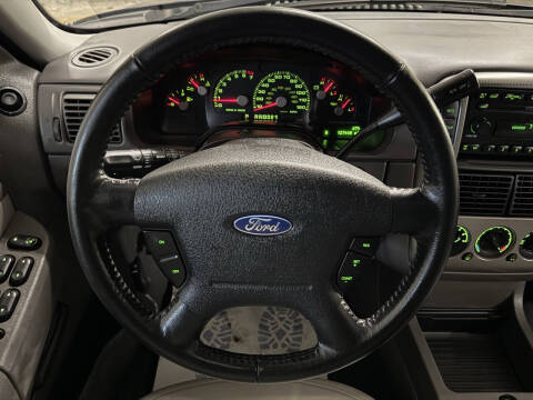 2005 Ford Explorer XLT