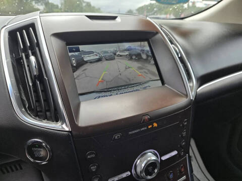 2020 Ford Edge Titanium