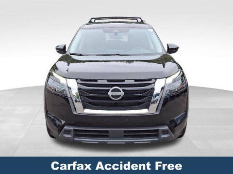 2023 Nissan Pathfinder SV