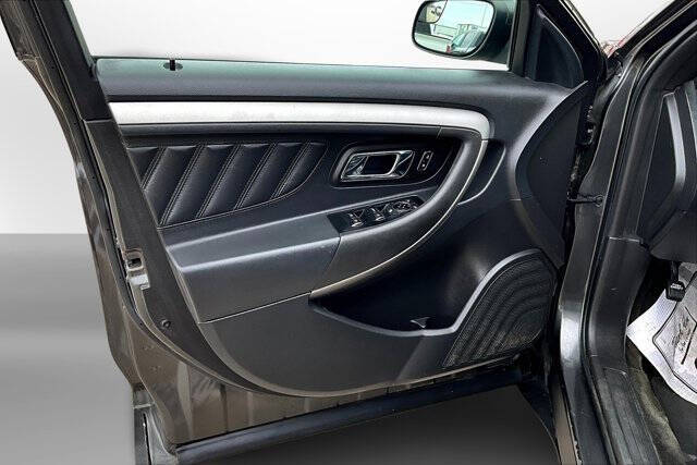 2016 Ford Taurus SEL