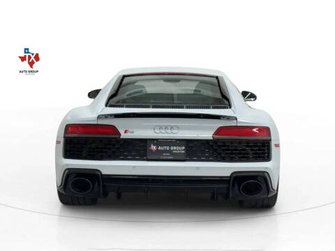 2022 Audi R8 5.2 V10 performance