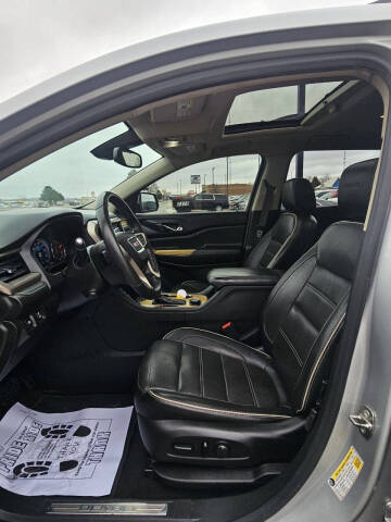 2017 GMC Acadia Denali