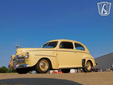 1942 Ford Super Deluxe