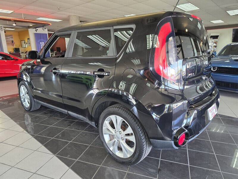 2016 Kia Soul +