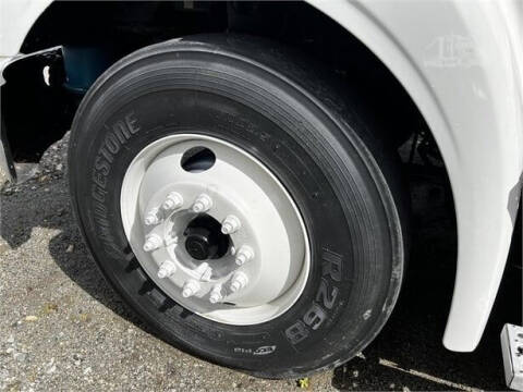 2012 Freightliner M2 112