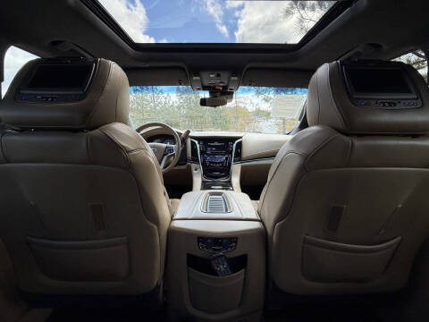 2019 Cadillac Escalade Platinum