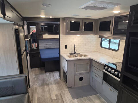 2022 Jayco Jay Feather
