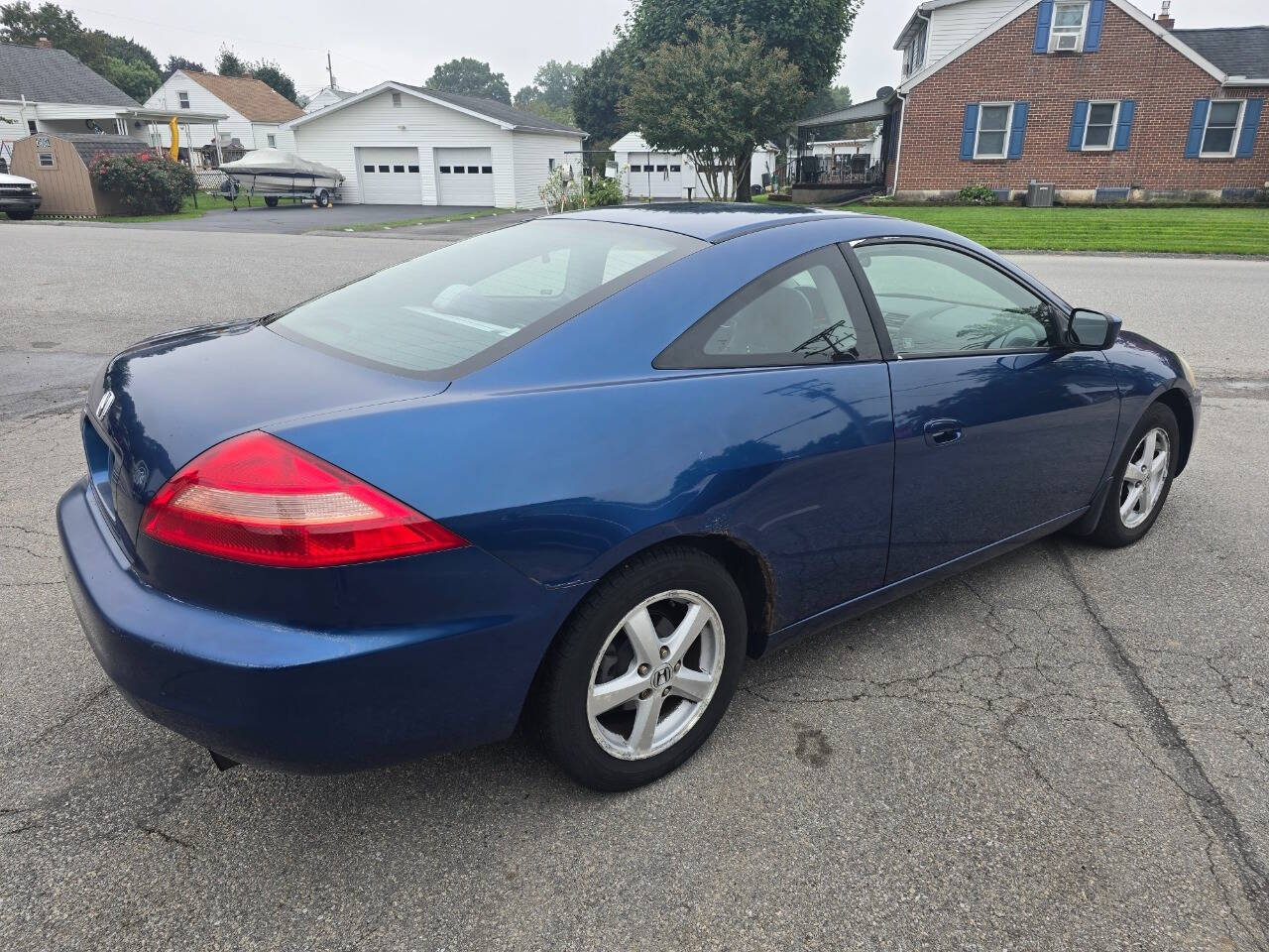 2003 Honda Accord for sale at QUEENSGATE AUTO SALES in York, PA