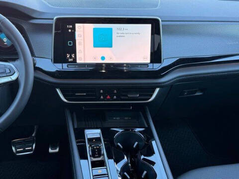 2026 Volkswagen Atlas Cross Sport SEL R-Line Black 4Motion