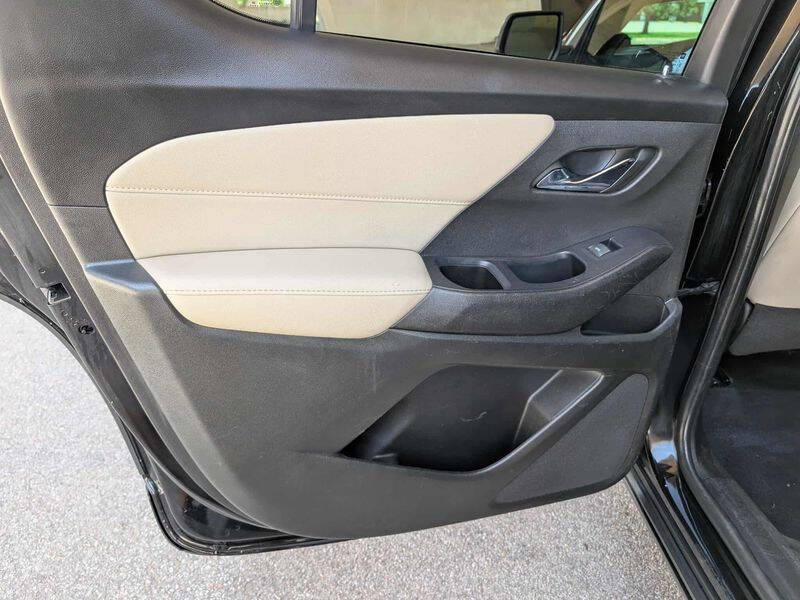 2022 Chevrolet Traverse LS