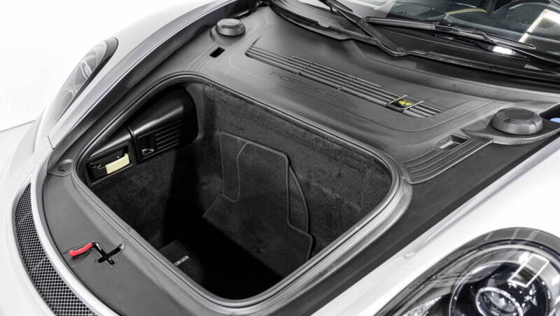 2016 Porsche Cayman GT4
