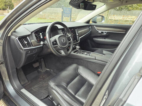 2018 Volvo V90 Cross Country T6