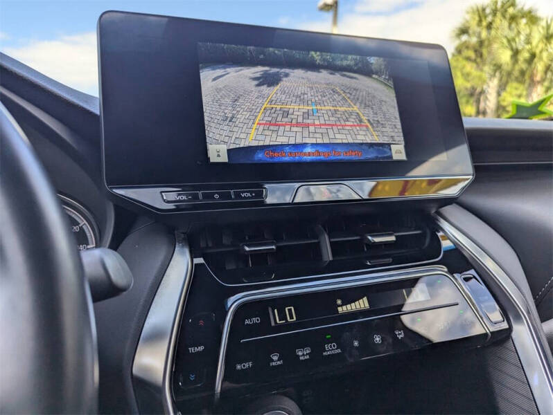 2024 Toyota Venza XLE