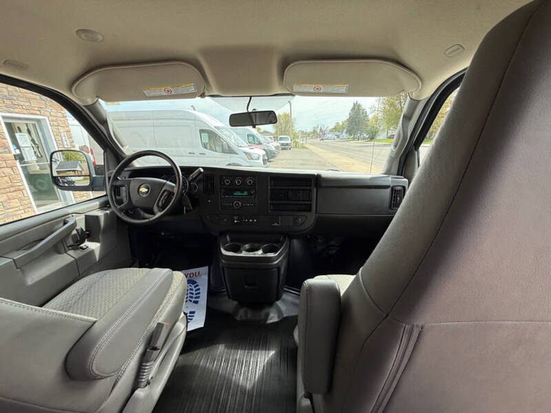 2023 Chevrolet Express 2500