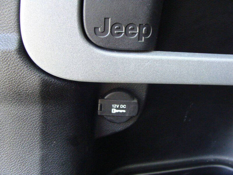 2017 Jeep Cherokee Sport