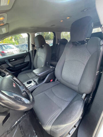 2016 GMC Acadia SLE-2