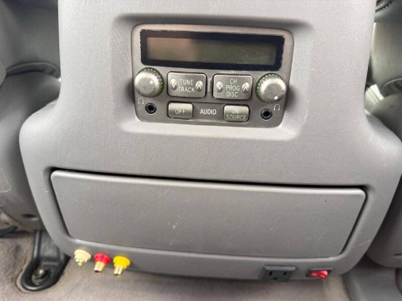 2004 Lexus LX 470