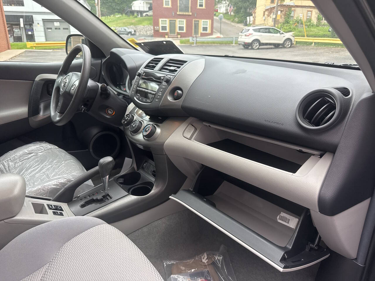 Dk. Green 2011 Toyota RAV4 Base 4x4 Base 4dr SUV 27