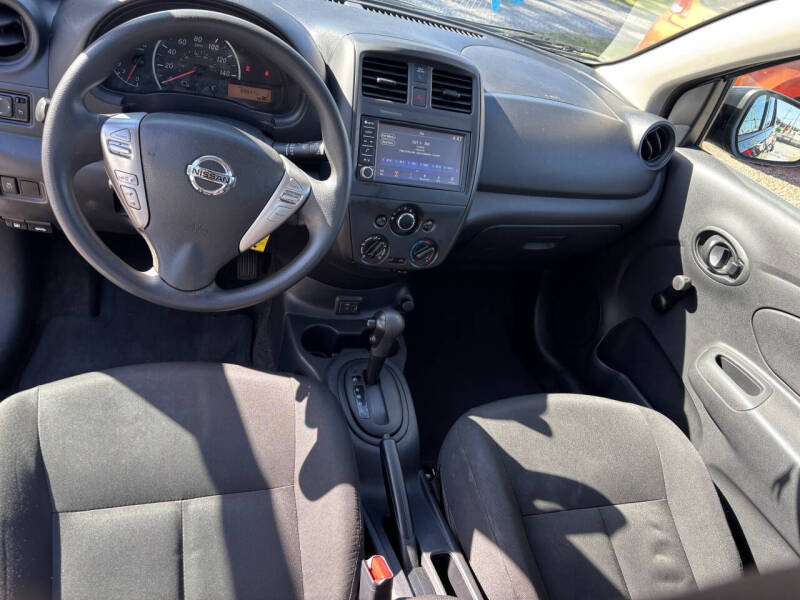 2019 Nissan Versa S Plus