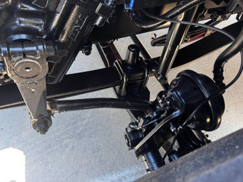 2017 Freightliner M2 106