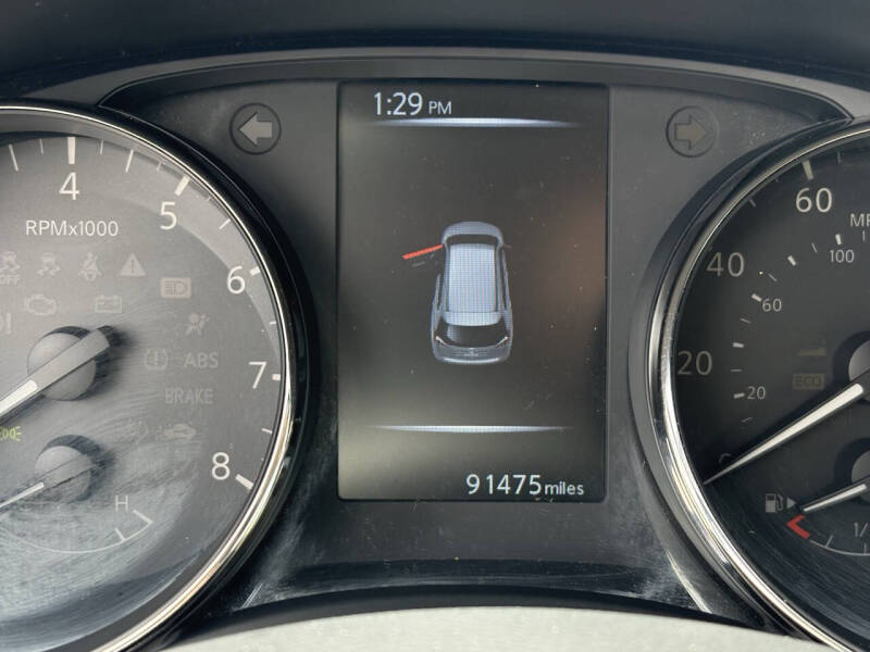 2017 Nissan Rogue SV