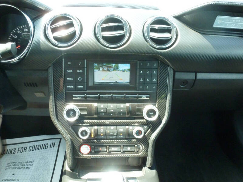 2016 Ford Mustang V6