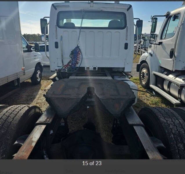 2007 Freightliner Business class M2