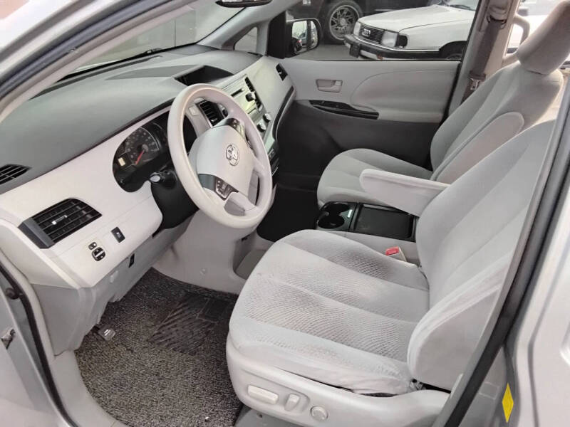 2011 Toyota Sienna