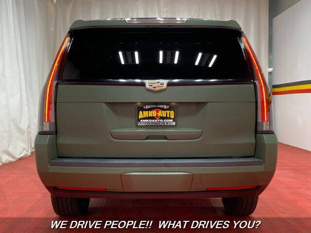 2016 Cadillac Escalade Luxury Collection