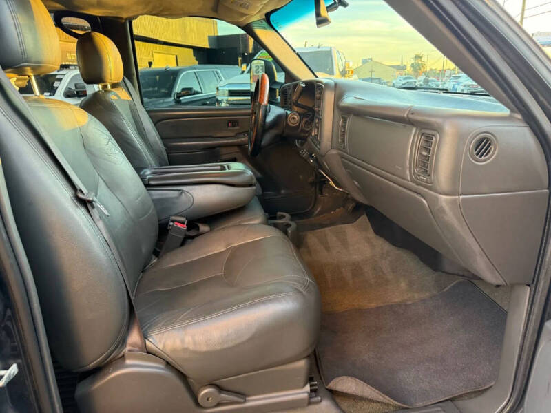 2006 GMC Sierra 2500HD