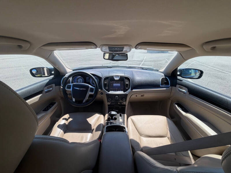 2013 Chrysler 300