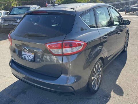 2017 Ford C-MAX Energi Titanium