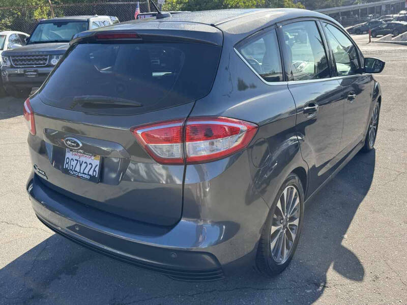 2017 Ford C-MAX Energi Titanium