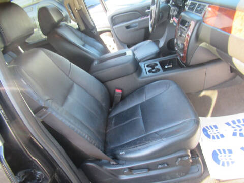 2013 Chevrolet Suburban LS