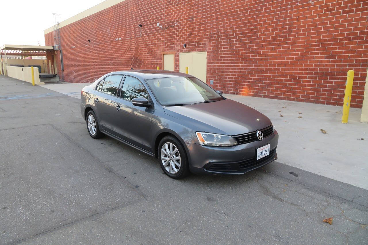 2012 Volkswagen Jetta for sale at The Car Vendor LLC in Bellflower, CA